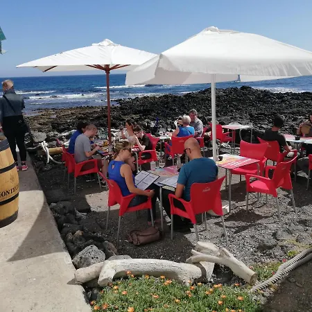 Dino 10 Playa Roca Costa Teguise