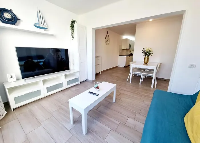 Dino 10 Playa Roca Apartman *