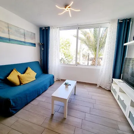 Dino 10 Playa Roca * コスタ・テギセ