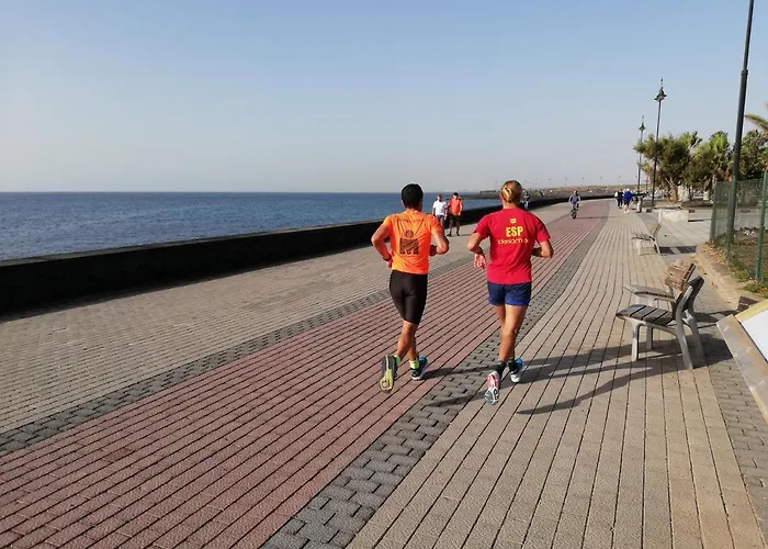 Dino 10 Playa Roca * Costa Teguise